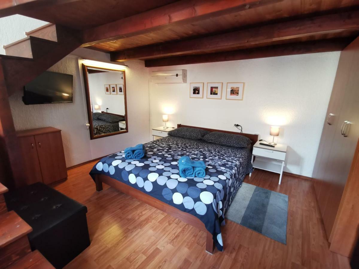 Studio Apartman Galerija 布泽特 外观 照片