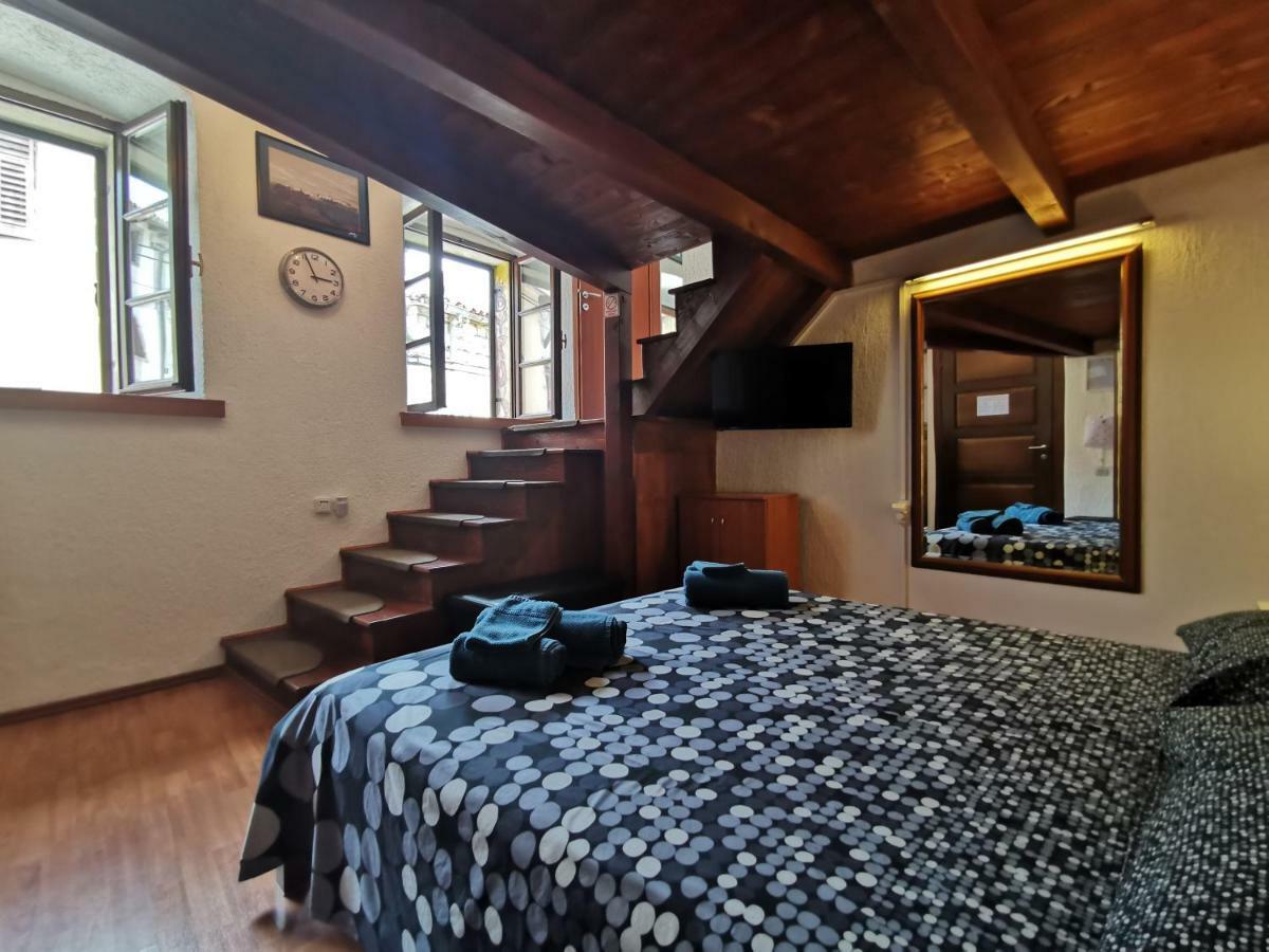Studio Apartman Galerija 布泽特 外观 照片