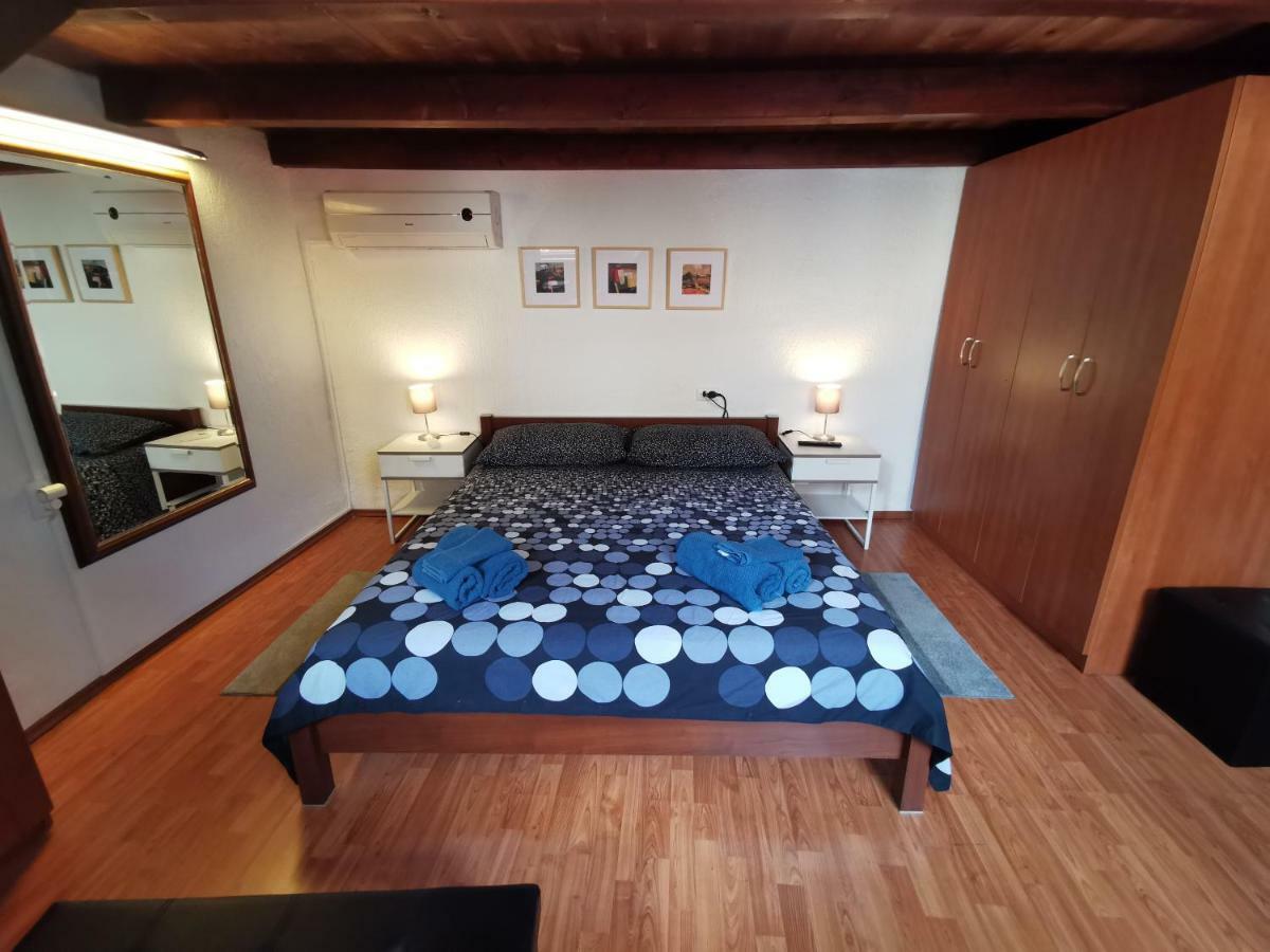 Studio Apartman Galerija 布泽特 外观 照片